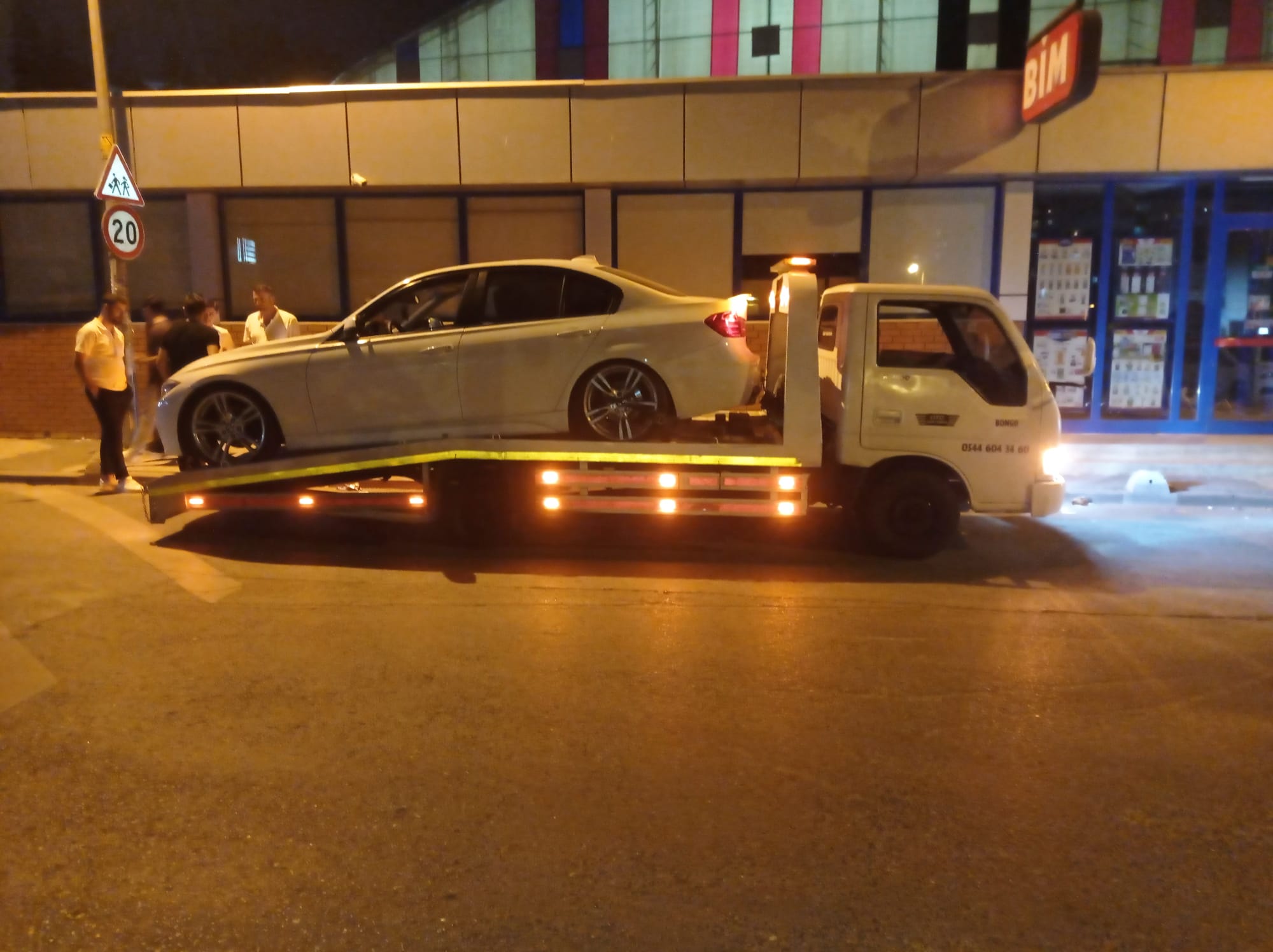 Kartal oto kurtarma çekici operasyonu E-5 karayolu